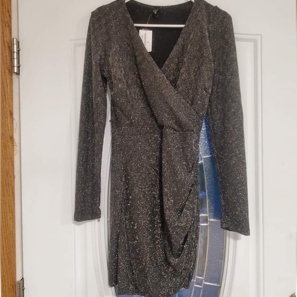 Windsor black and‎ silver dress